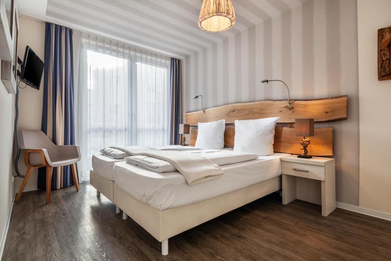 Apartmenthaus Hafenspitze Ap 5 - "Am Yachthafen 5" - Blickrichtung Offenes Meerstrandpromenade Эккернфёрде Экстерьер фото