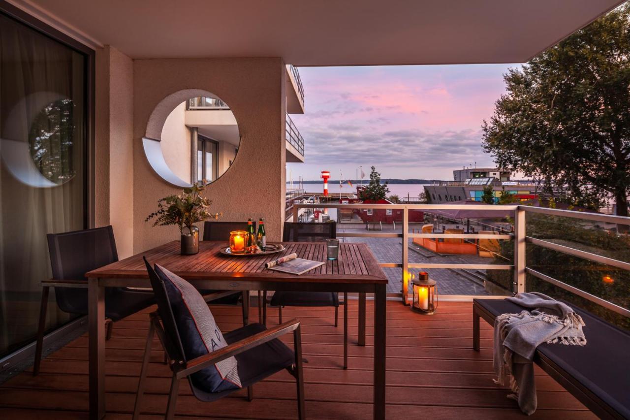 Apartmenthaus Hafenspitze Ap 5 - "Am Yachthafen 5" - Blickrichtung Offenes Meerstrandpromenade Эккернфёрде Экстерьер фото
